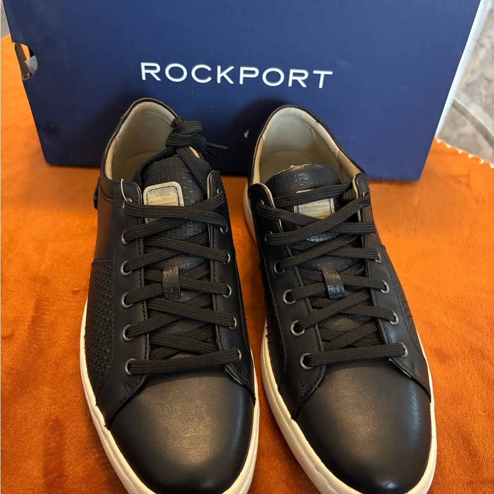 Rockport Men's Black and White Sneakers